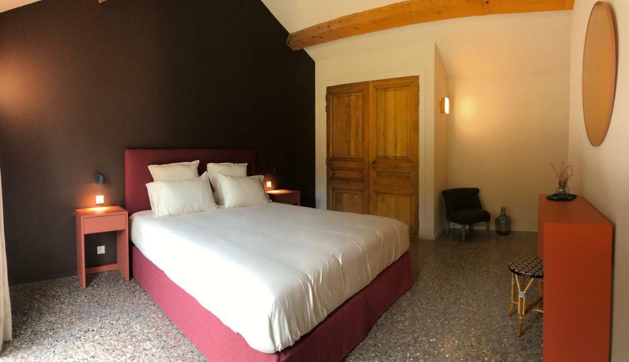 Le Cafe & La Forge Du Petit Badon Villa Salin-de-Giraud Eksteriør billede